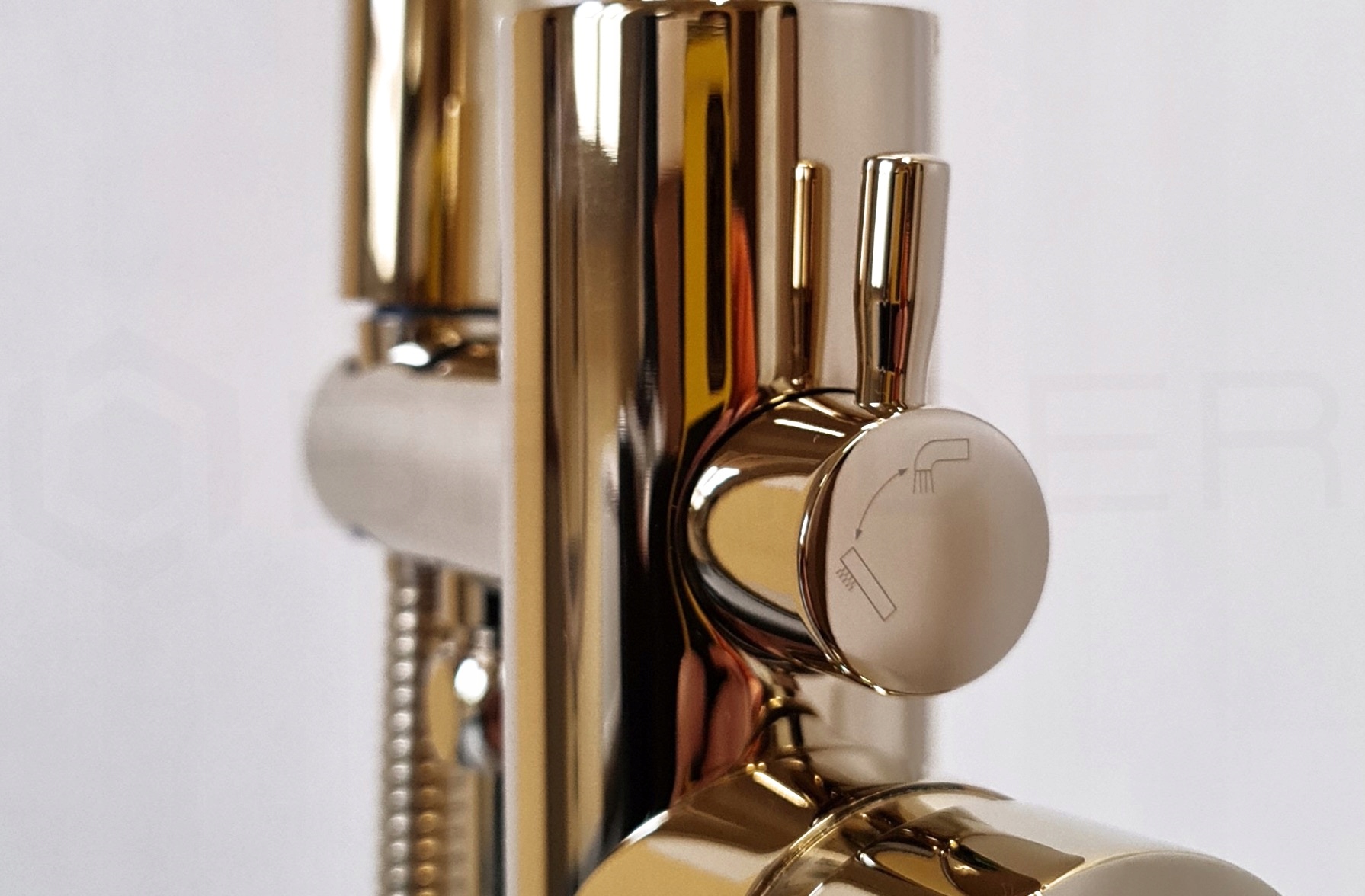 BRAIDER-BATERIA-WANNOWA-WOLNOSTOJACA-MEMORIA-ZLOTA-Typ-montazu-wolnostojaca BRAIDER bateria wannowa wolnostojąca